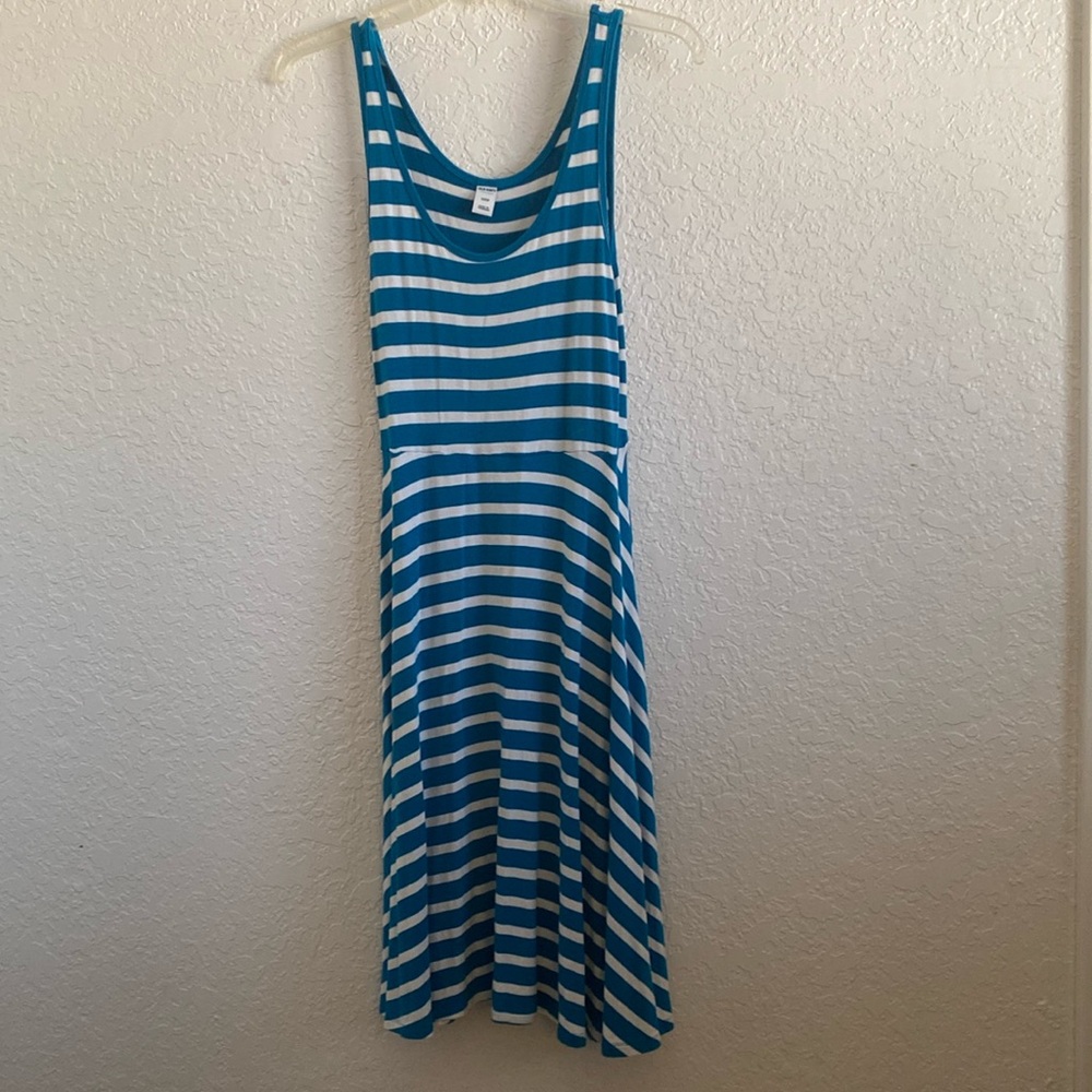 Woman’s sun dress blue and white size small petite
